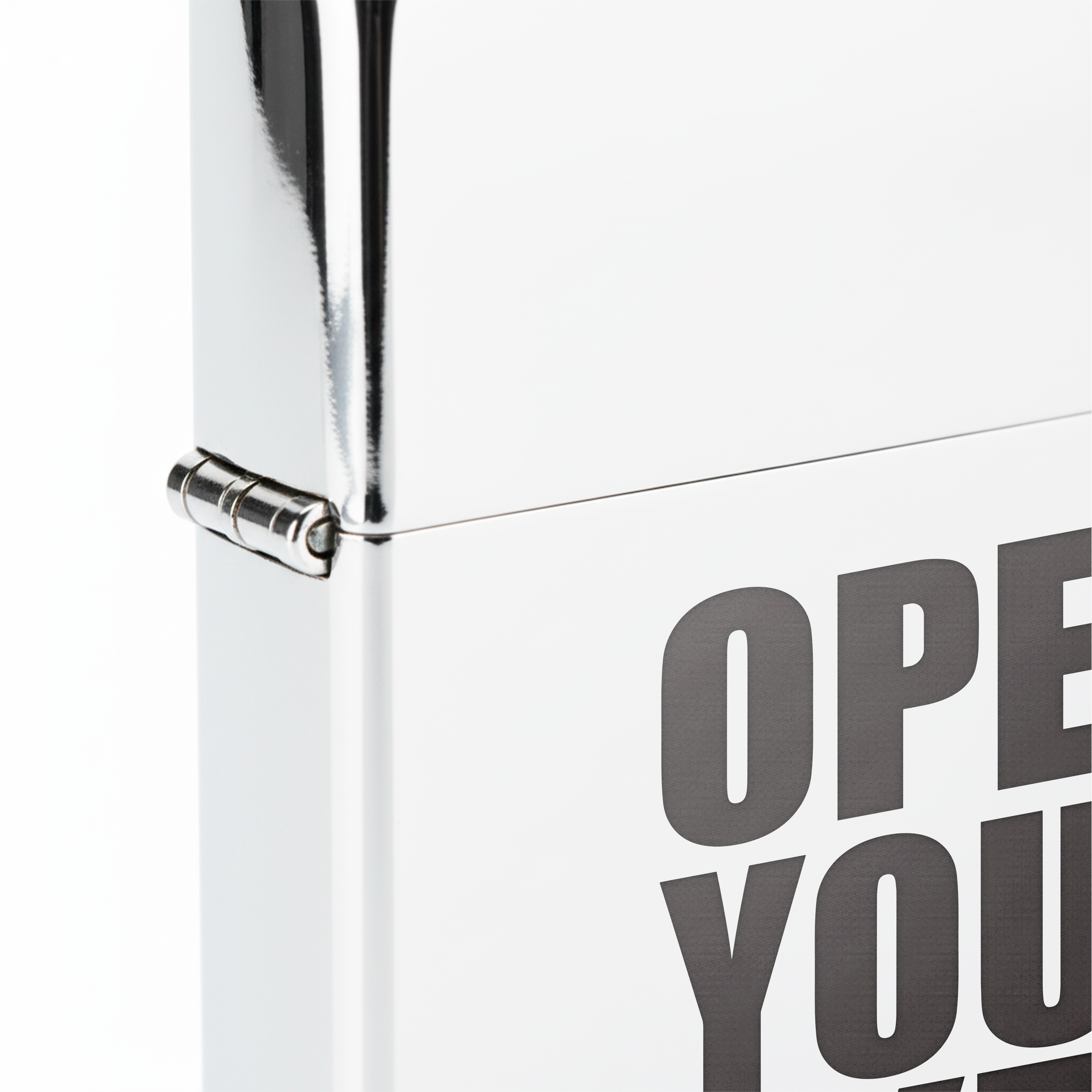 Isqueiro Cromado Polido 'Open Your Eyes'