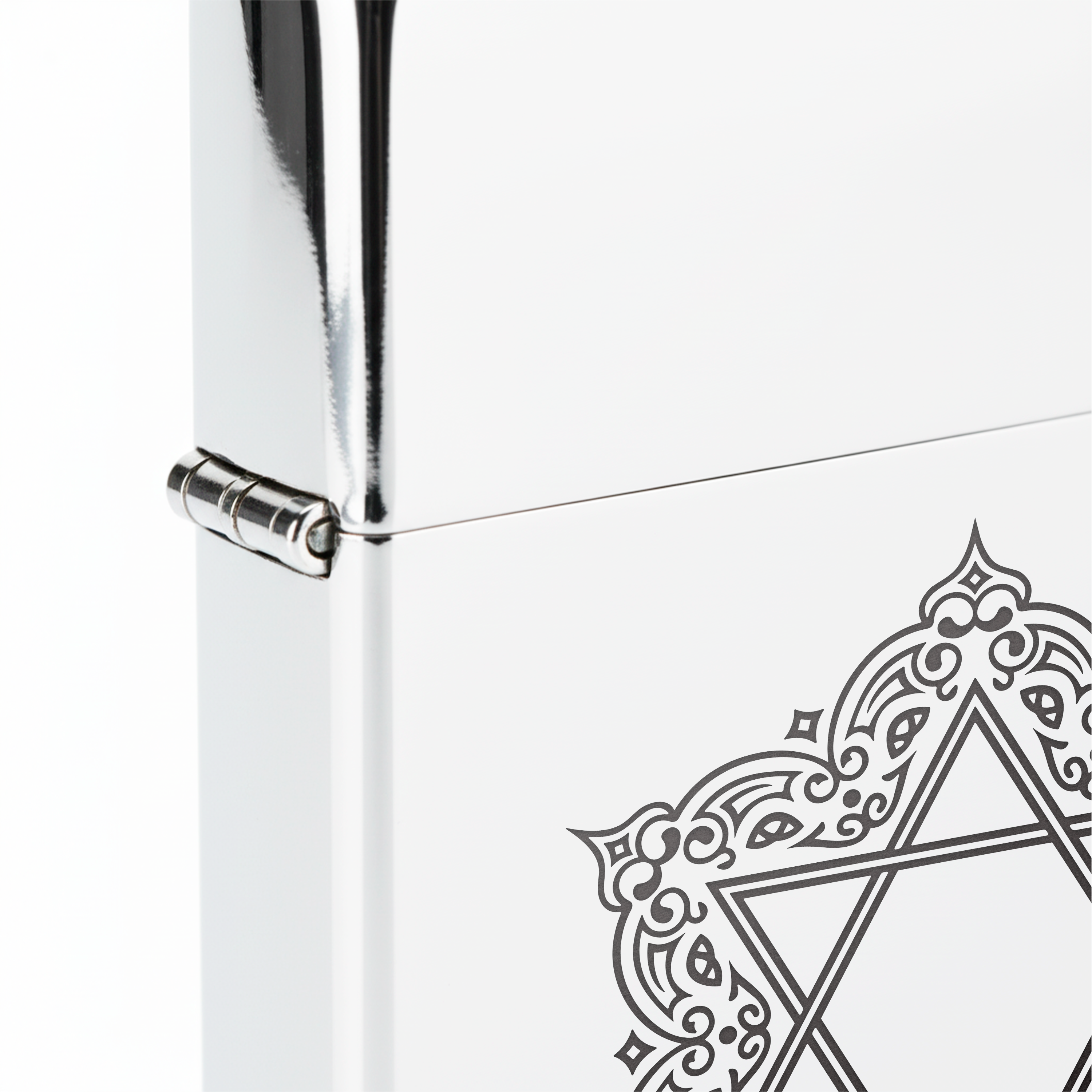 Isqueiro Cromado Polido 'Magen David'