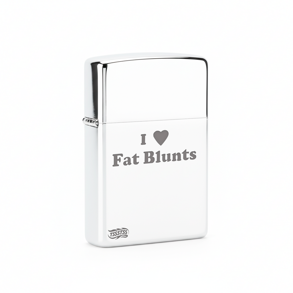 Isqueiro Cromado Polido 'I Love Fat Blunts' detalhe 3