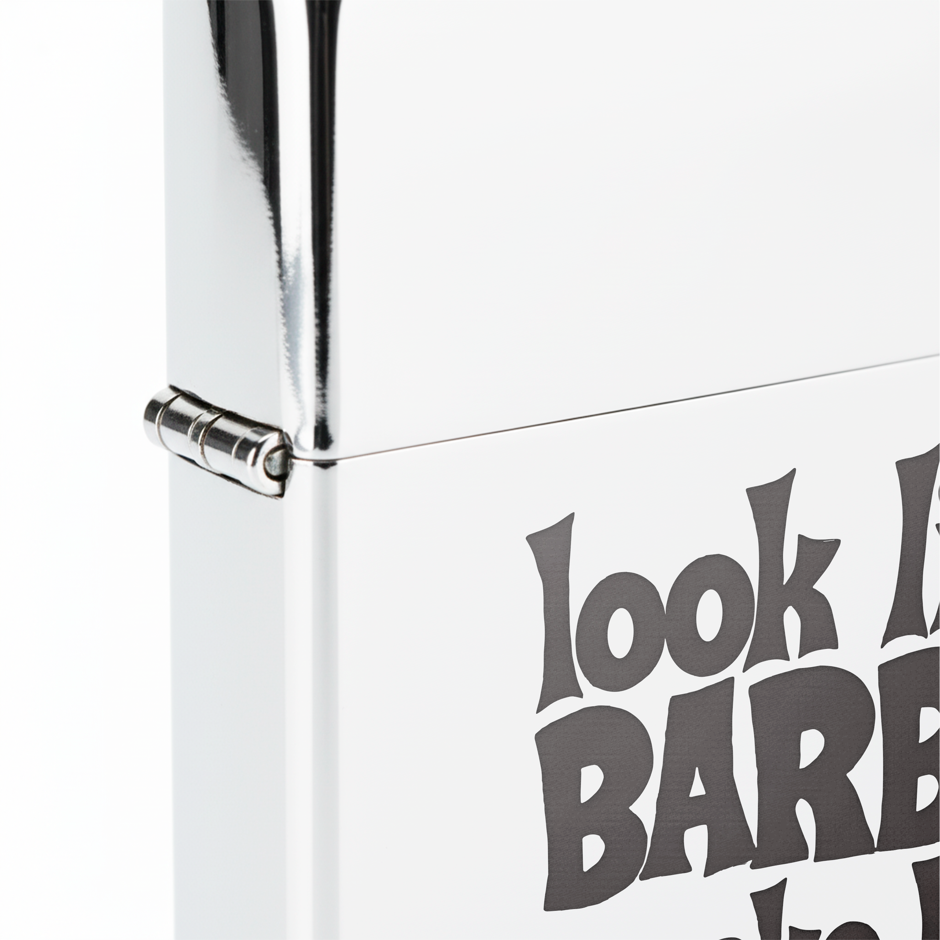 Isqueiro Cromado Polido 'Barbie Marley'