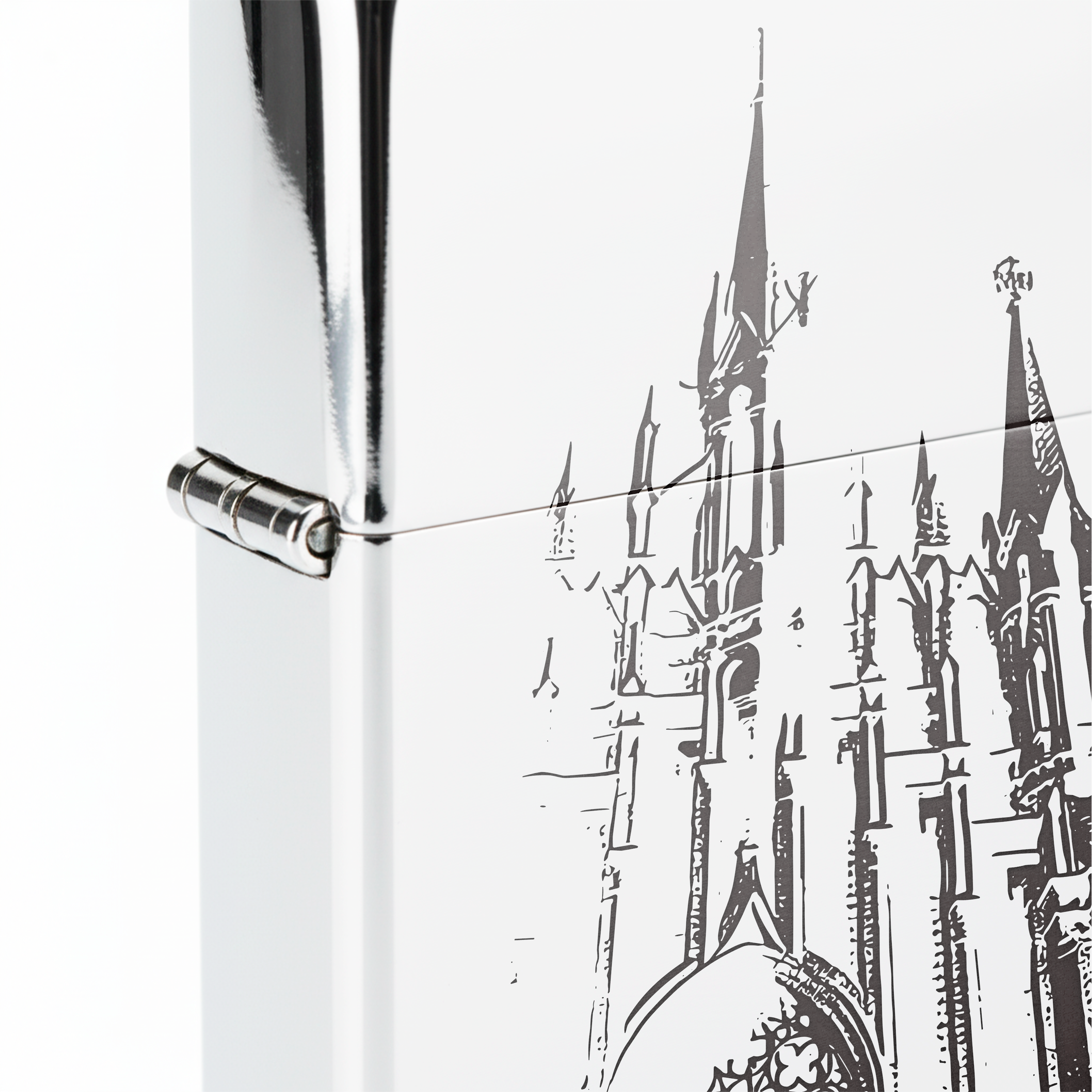 Isqueiro Cromado Polido 'Sagrada Familia'