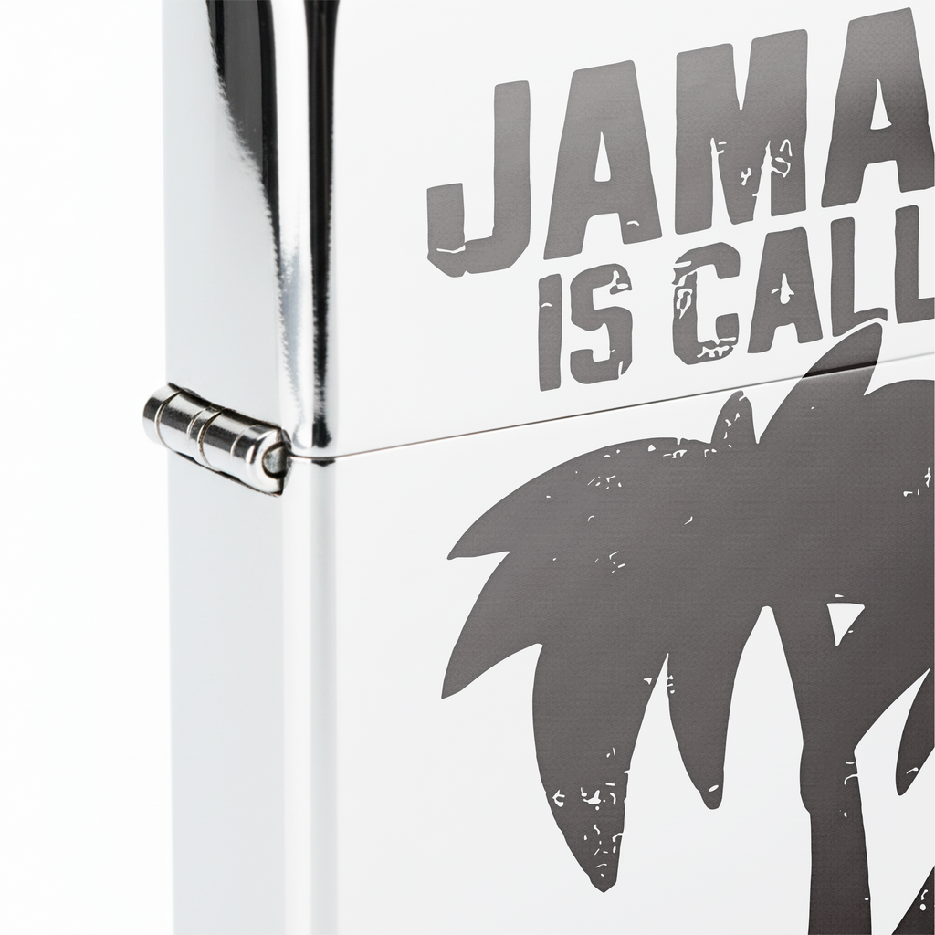Isqueiro Cromado Polido 'Jamaica Is Calling' detalhe 5